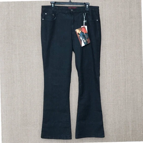 New Cosmopolitan JeansWear Embroidered Blackest Blue High Rise Boot Cut Jeans 14 - Picture 2 of 14